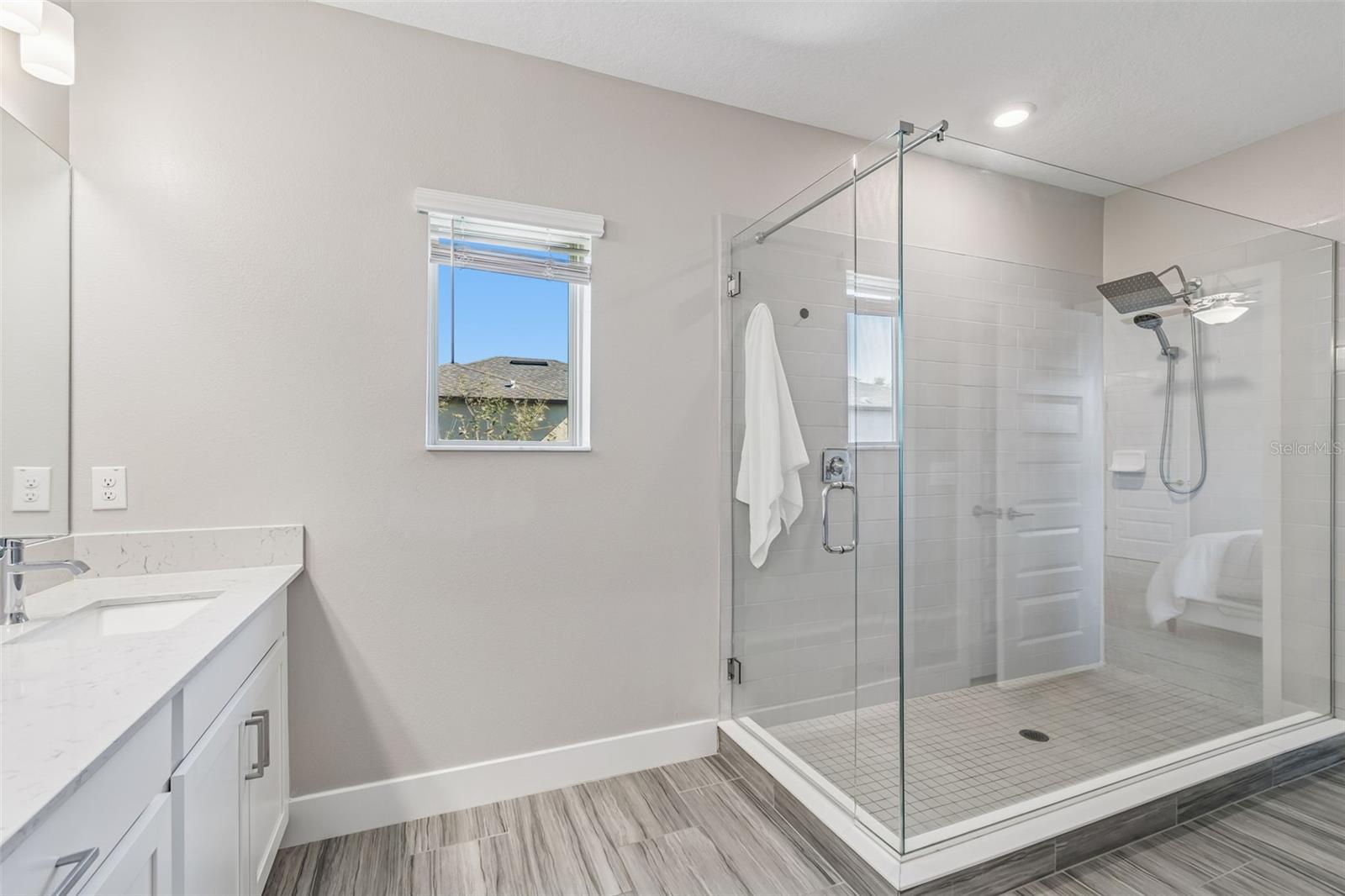 Image 29 of 54 For 7704 Obrien Street