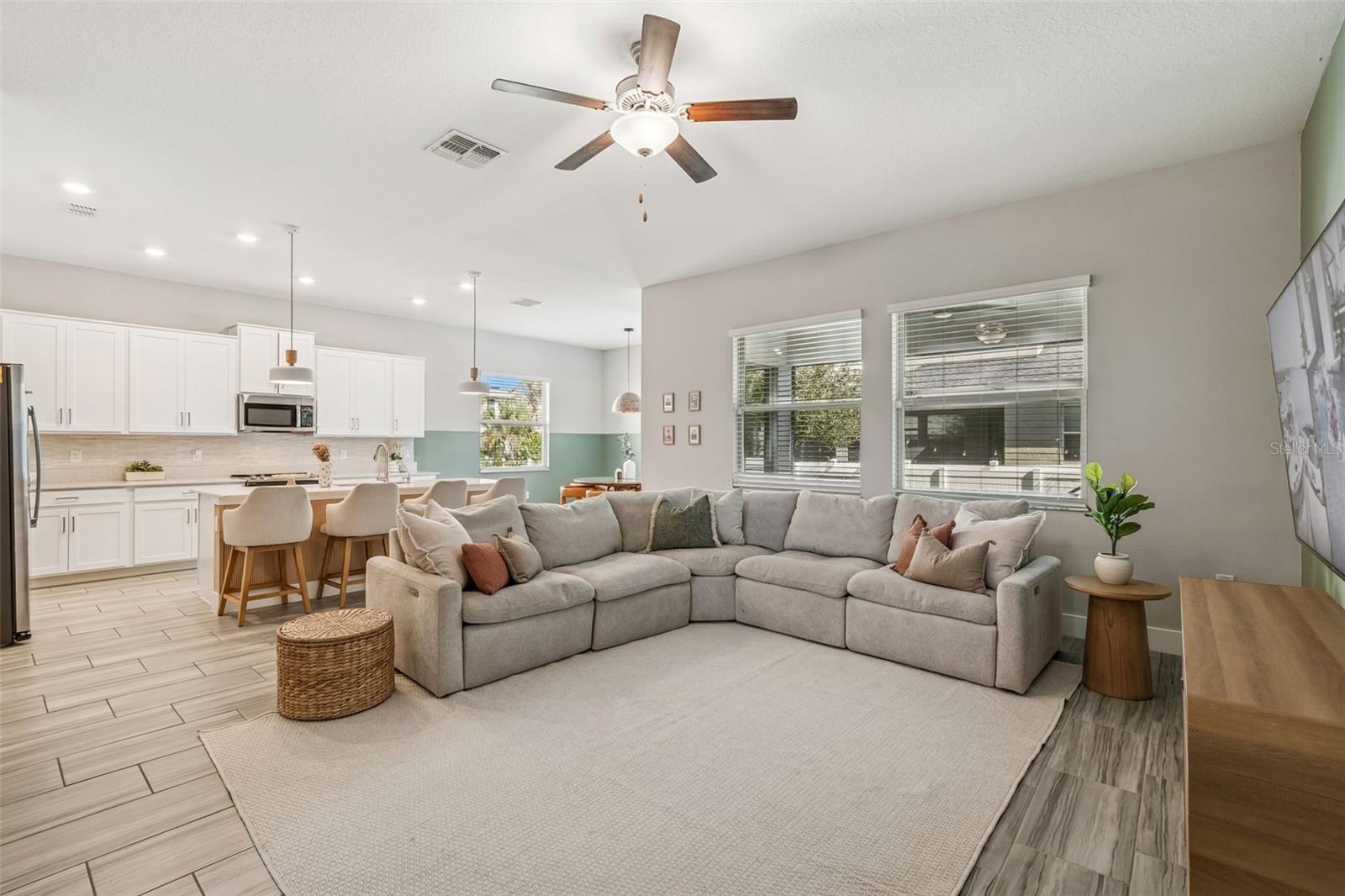 Image 4 of 54 For 7704 Obrien Street