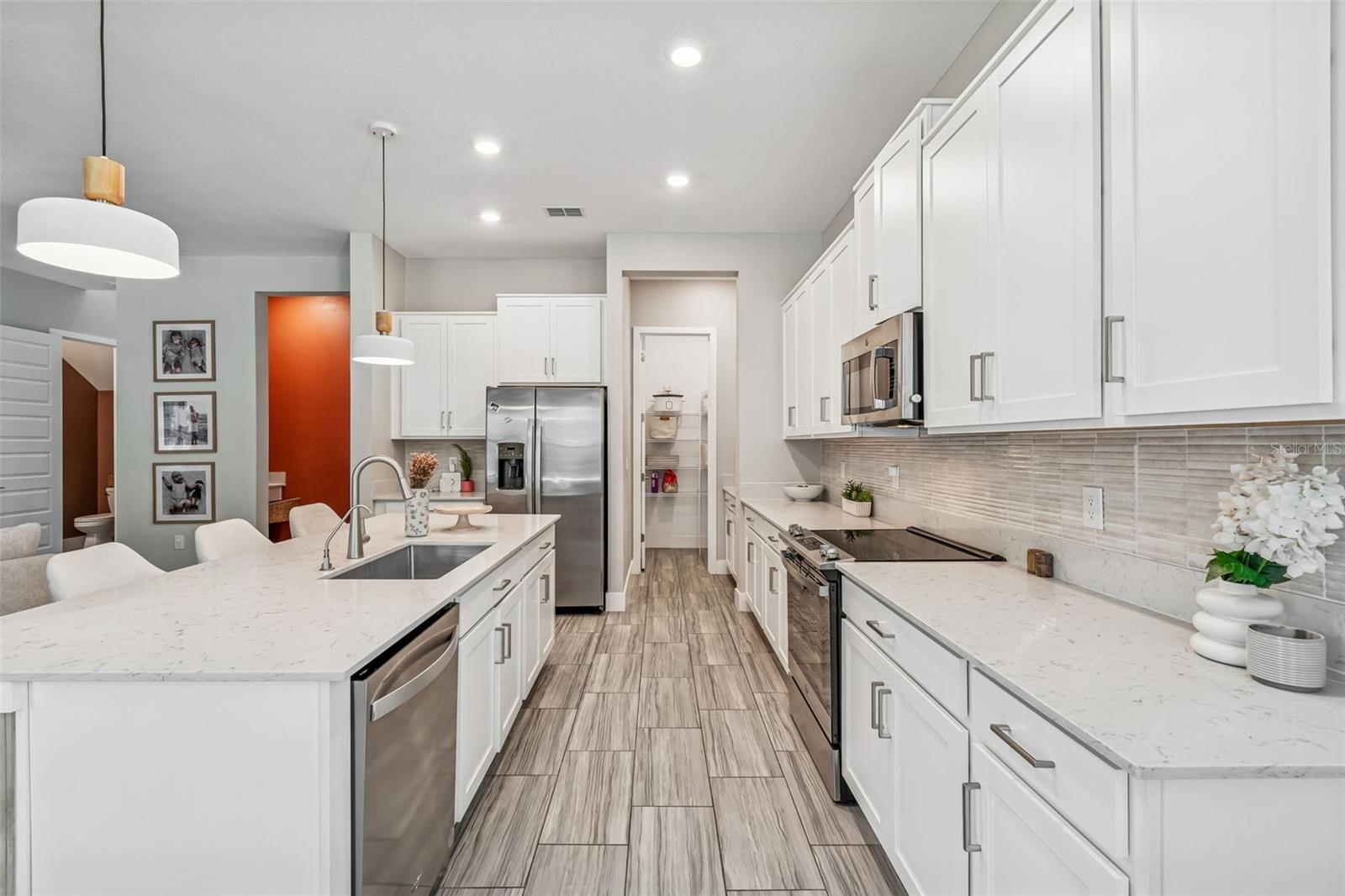 Image 9 of 54 For 7704 Obrien Street