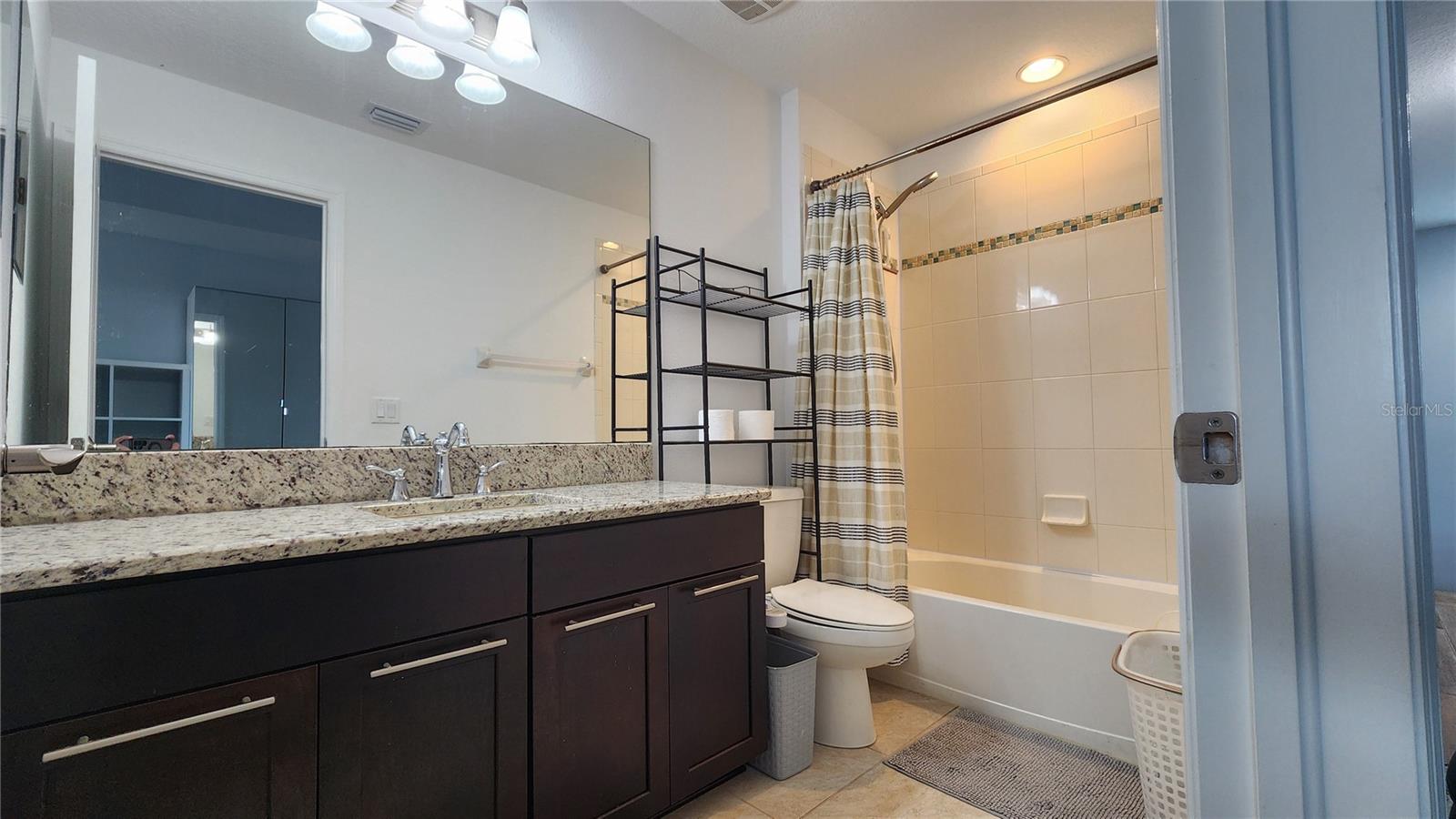 Image 27 of 48 For 10659 Glencorse Terrace