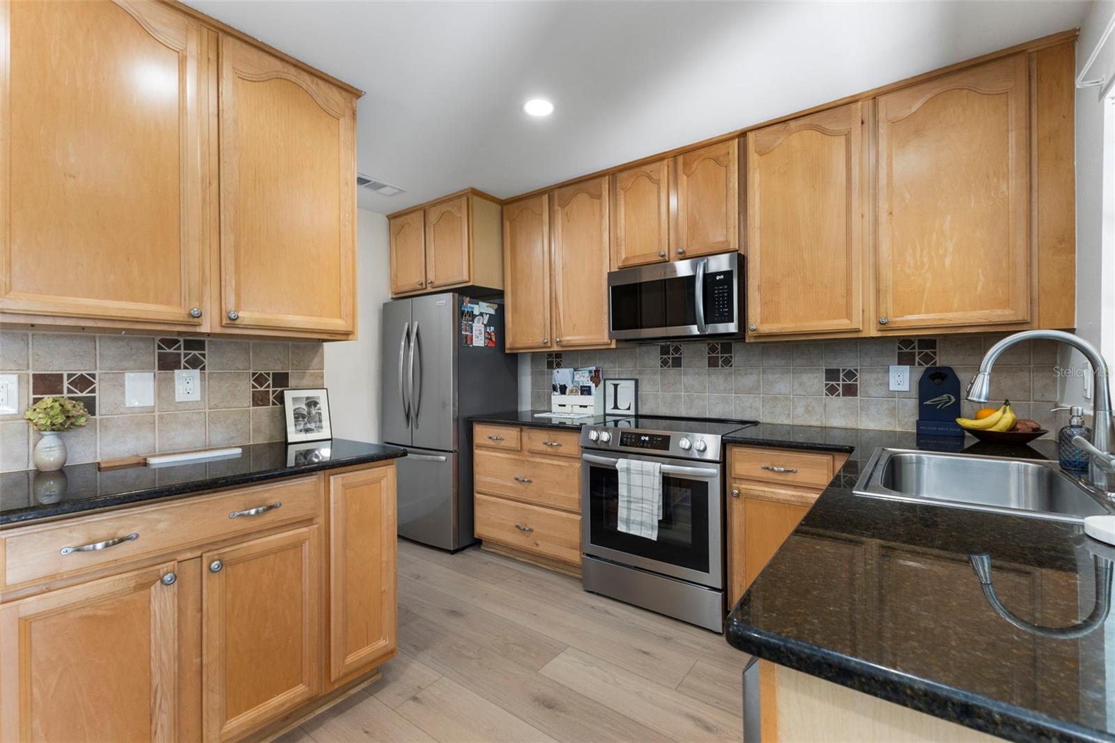 Image 18 of 43 For 602 Quail Keep Drive 602