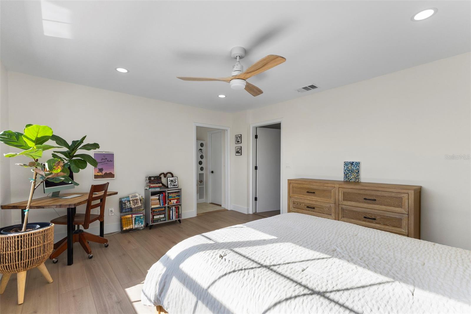 Image 26 of 43 For 602 Quail Keep Drive 602