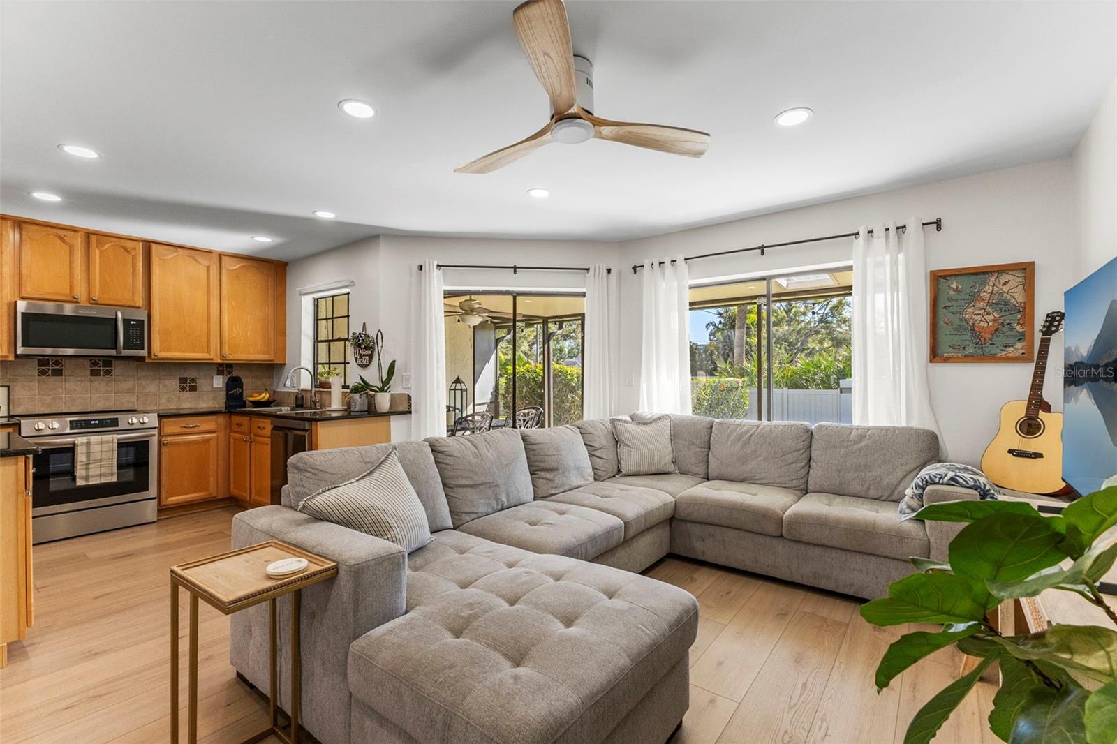 Image 4 of 43 For 602 Quail Keep Drive 602