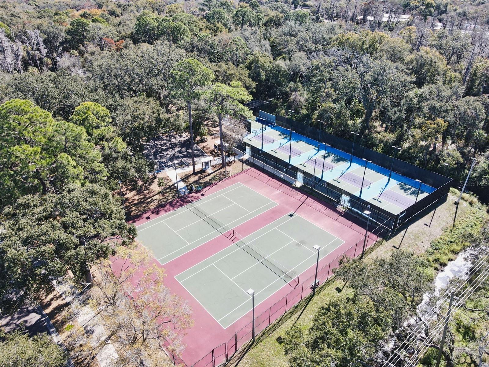 Image 40 of 43 For 602 Quail Keep Drive 602