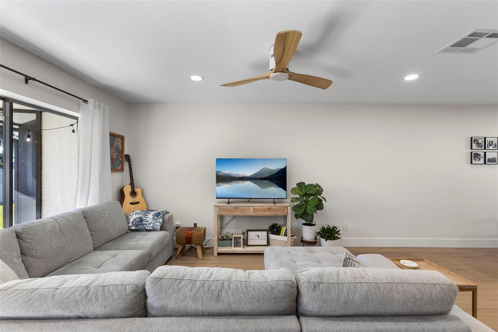 Image 6 of 43 For 602 Quail Keep Drive 602