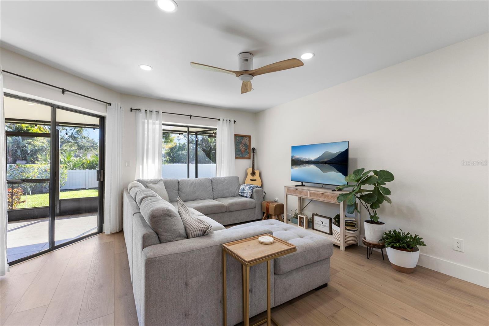 Image 8 of 43 For 602 Quail Keep Drive 602