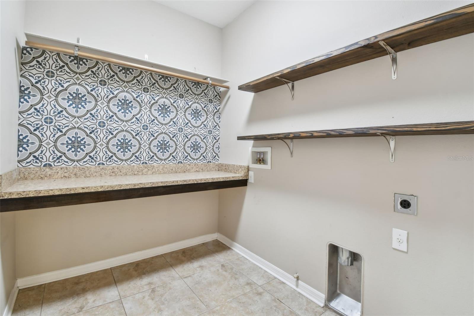 Image 17 of 94 For 3530 Brook Crossing Drive