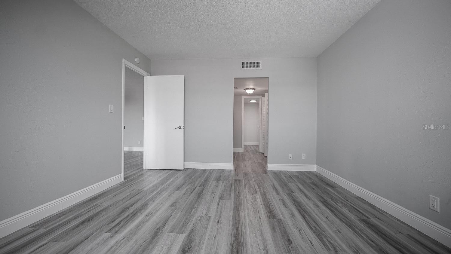 Image 18 of 51 For 400 64th Avenue 908