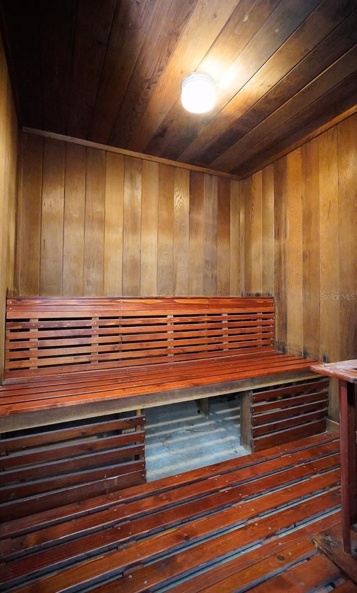 Image 39 of 51 For 400 64th Avenue 908