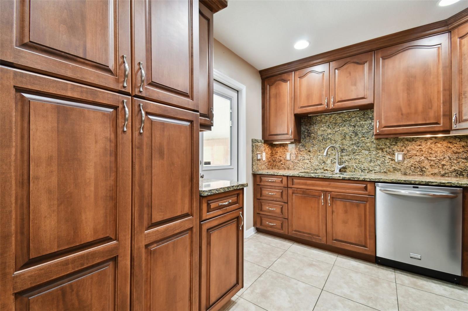 Image 8 of 16 For 4002 Mullen Avenue