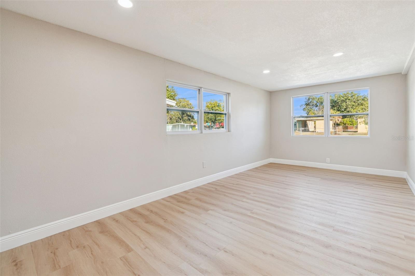 Image 11 of 44 For 4903 79th Street