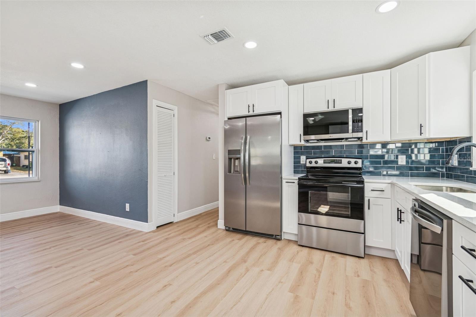 Image 20 of 44 For 4903 79th Street