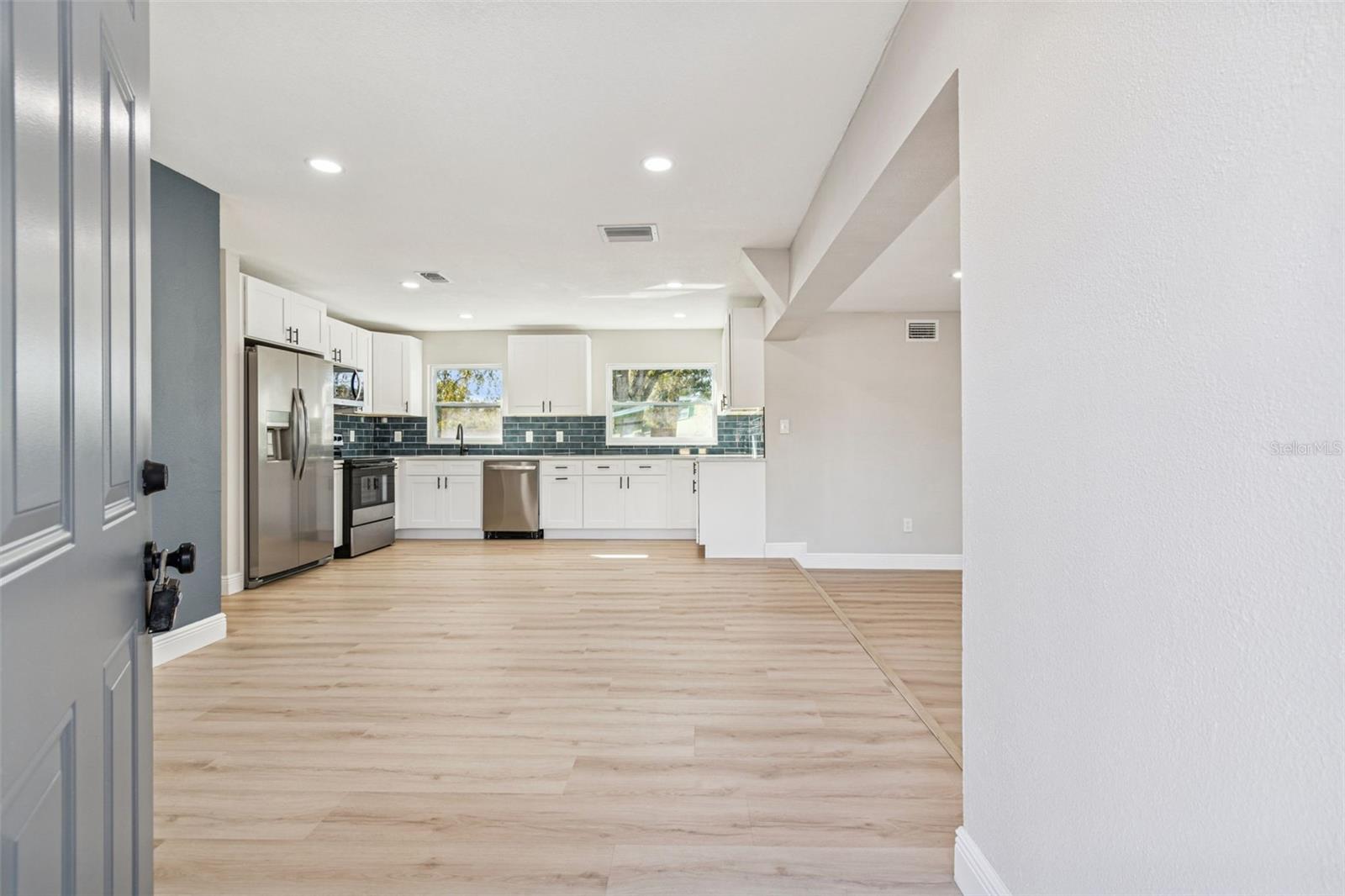 Image 5 of 44 For 4903 79th Street