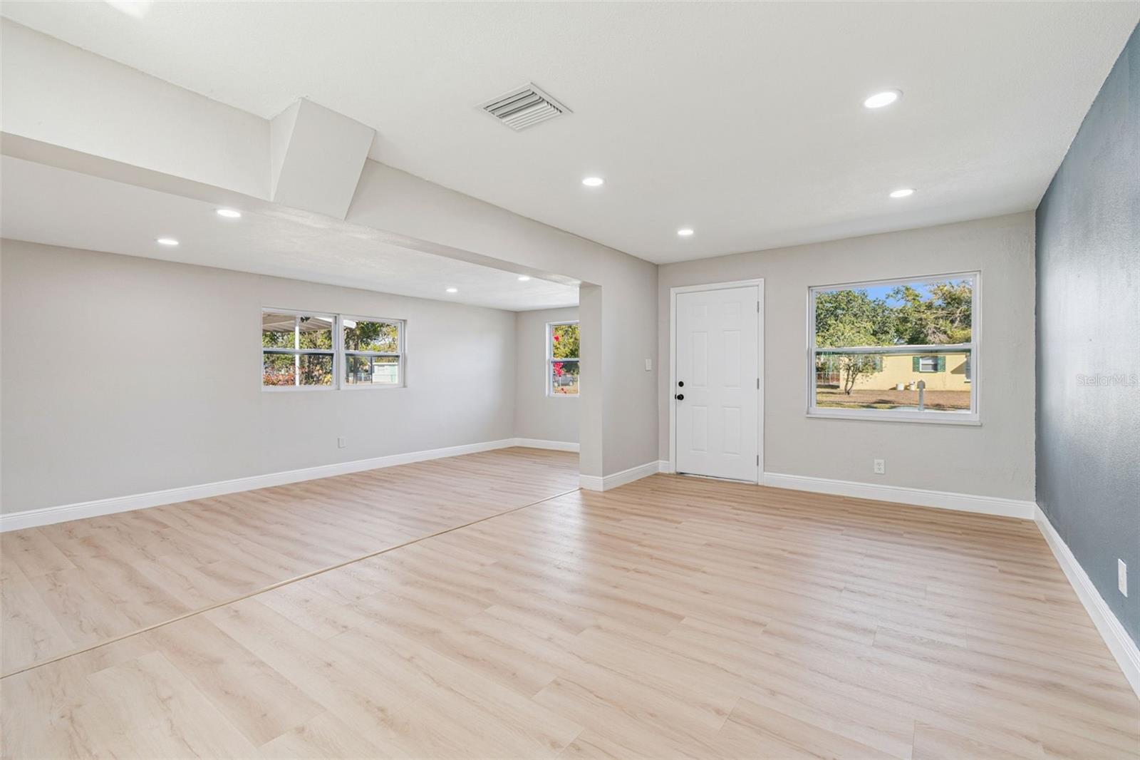 Image 8 of 44 For 4903 79th Street