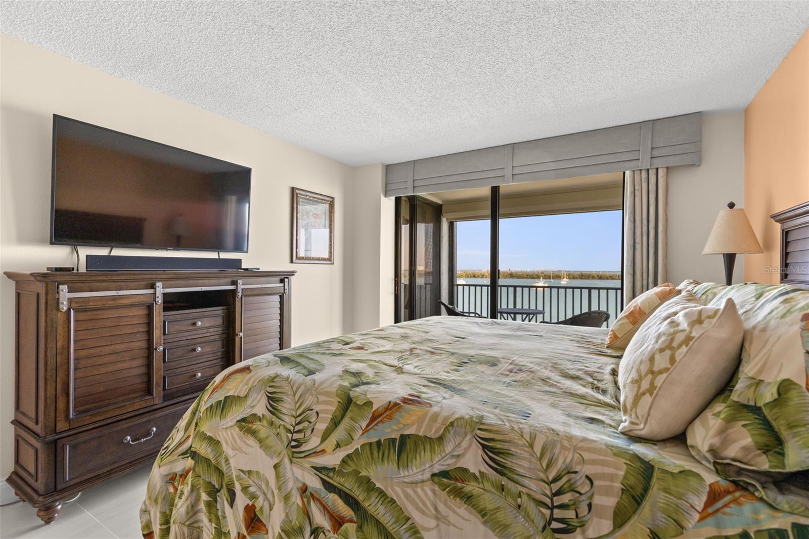 Image 25 of 52 For 6287 Bahia Del Mar Circle 407