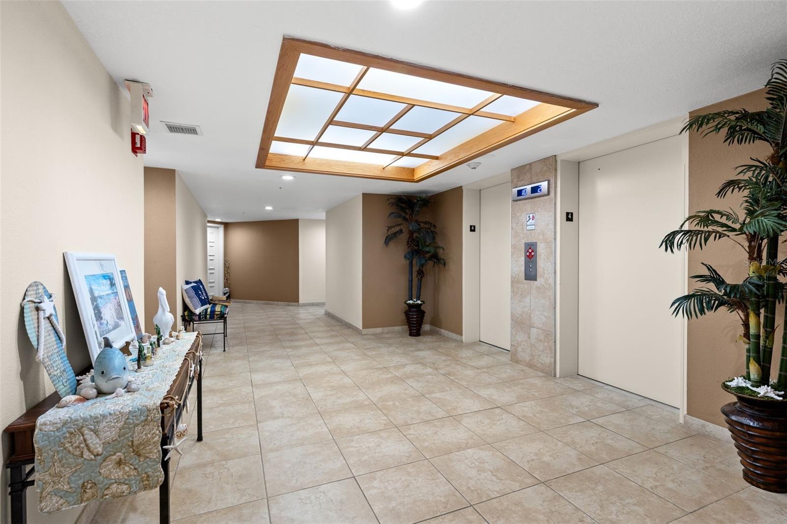 Image 34 of 52 For 6287 Bahia Del Mar Circle 407