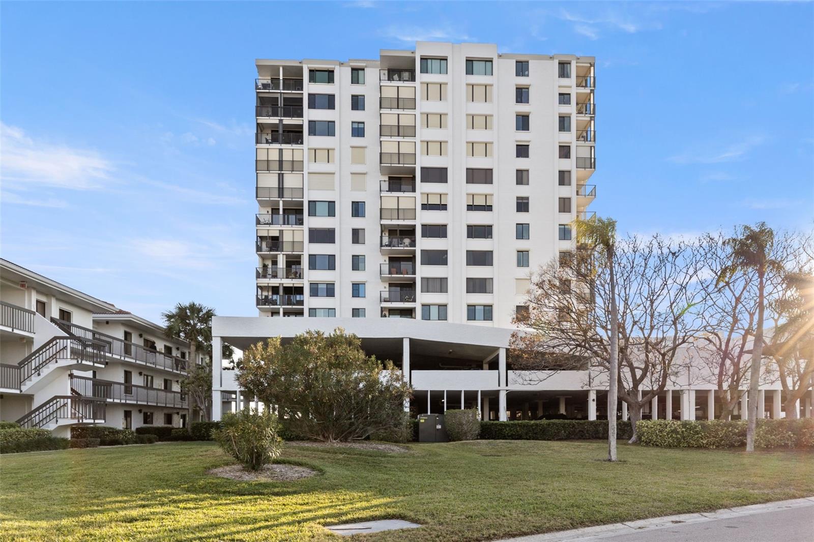 Image 42 of 52 For 6287 Bahia Del Mar Circle 407