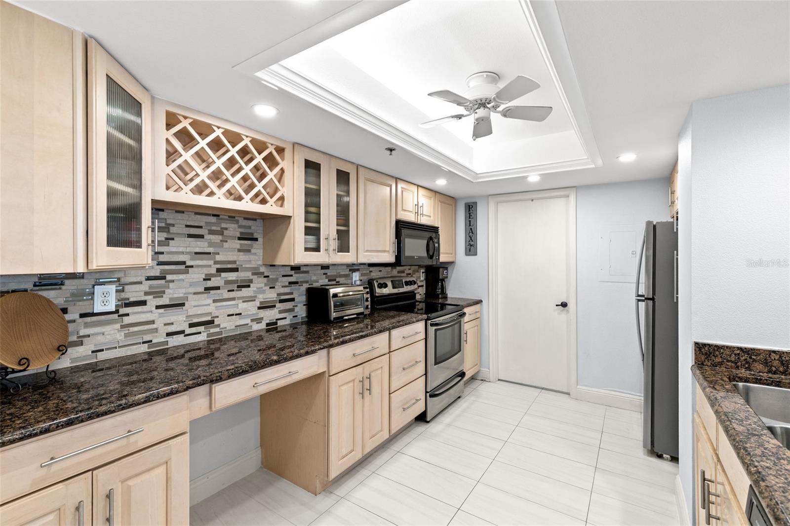 Image 6 of 52 For 6287 Bahia Del Mar Circle 407