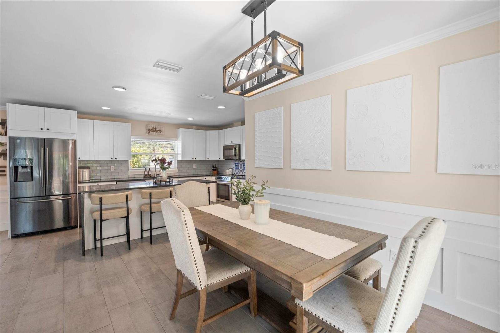 Listing photo id 15 for 8412 Lopez Drive