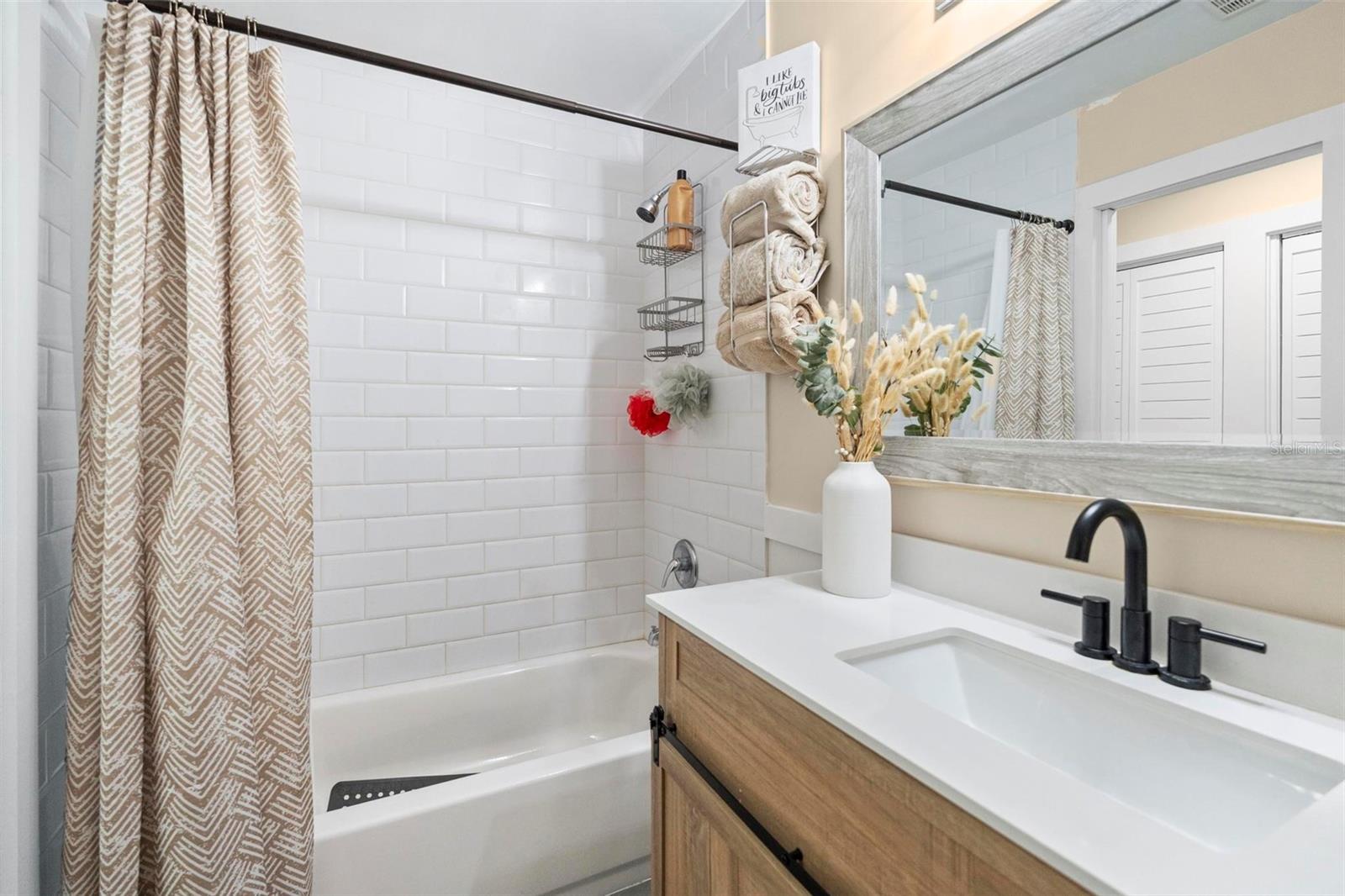 Listing photo id 42 for 8412 Lopez Drive