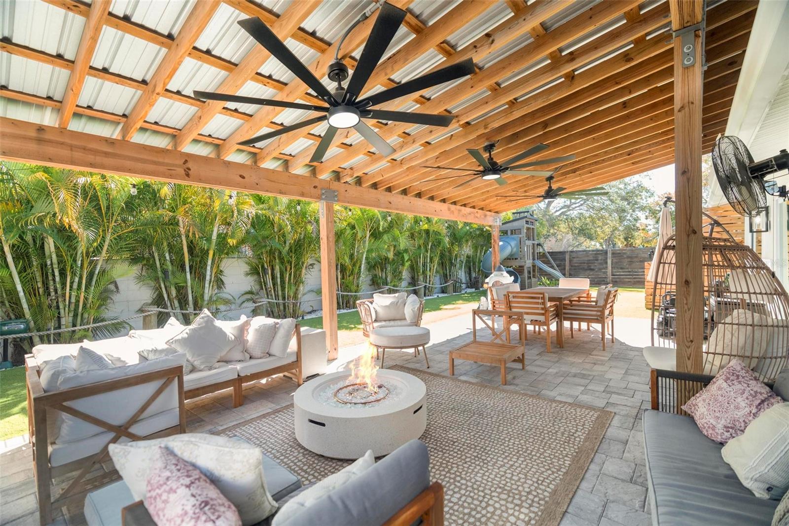 Listing photo id 45 for 8412 Lopez Drive