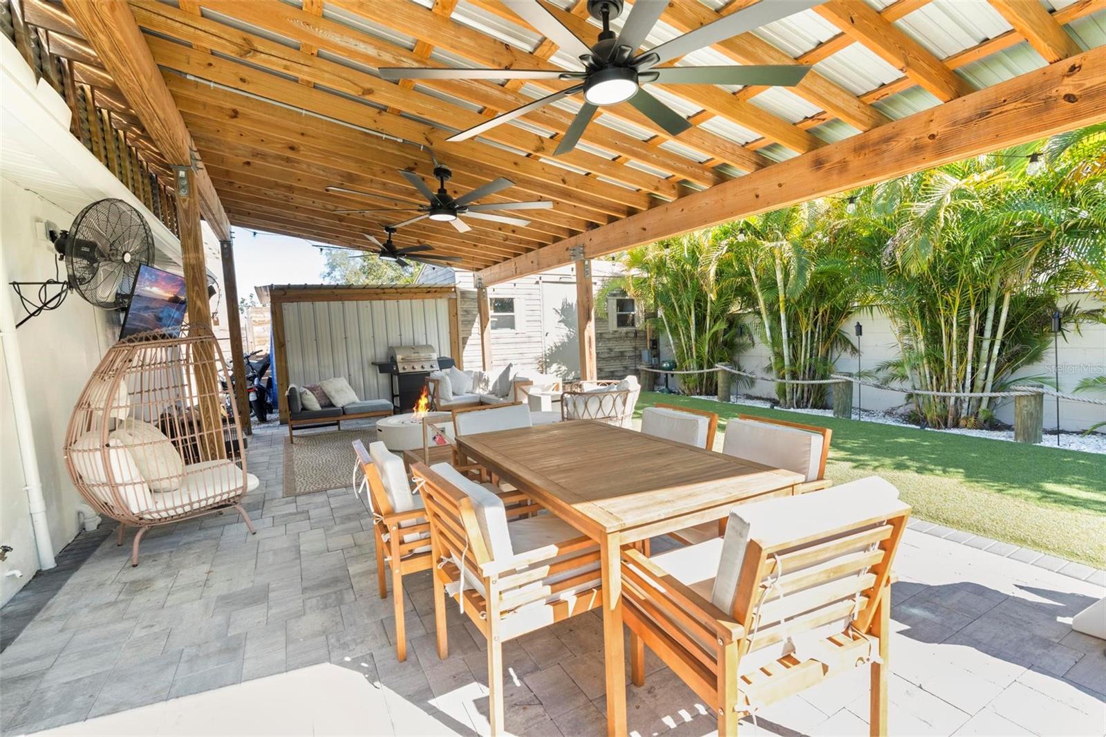 Listing photo id 47 for 8412 Lopez Drive