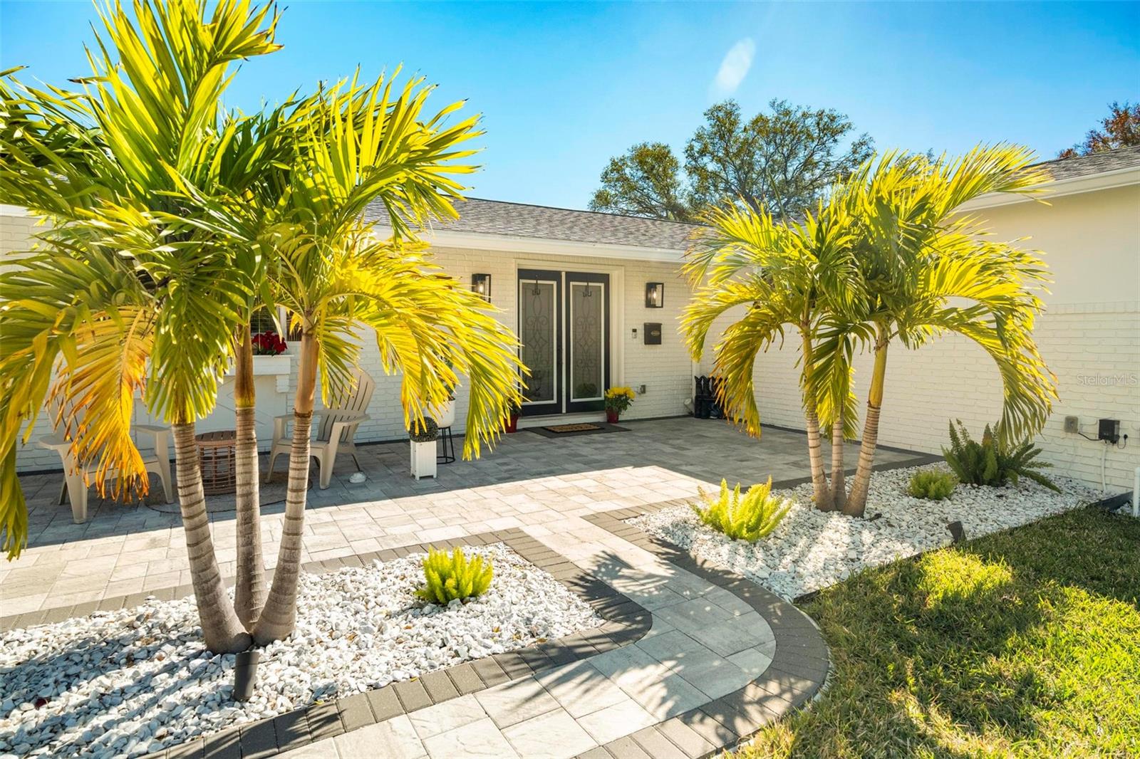 Listing photo id 4 for 8412 Lopez Drive