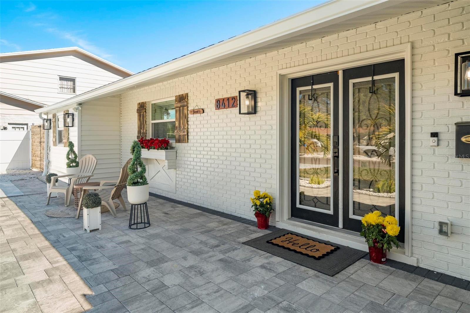 Listing photo id 5 for 8412 Lopez Drive