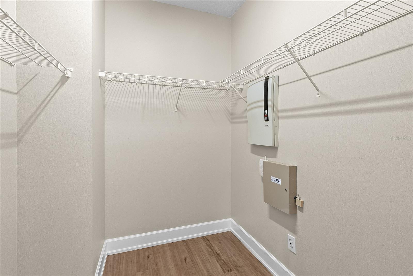 Image 21 of 44 For 5012 Mirror Ridge Court