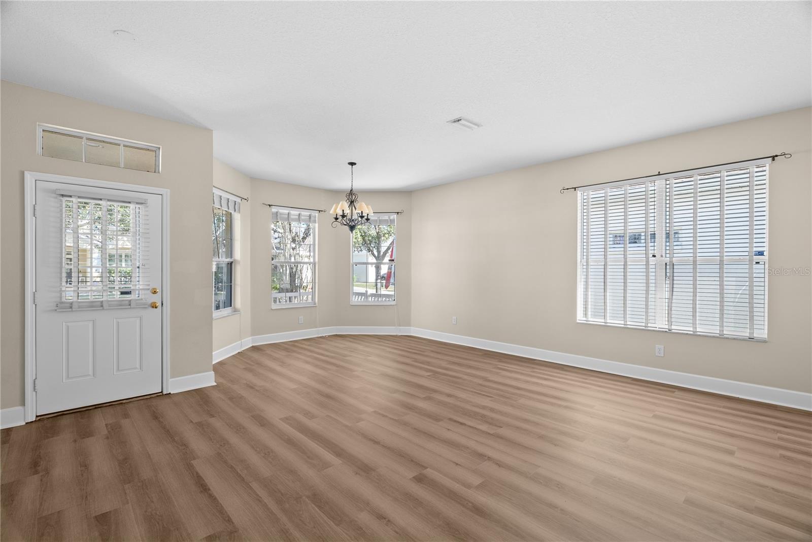 Image 33 of 44 For 5012 Mirror Ridge Court