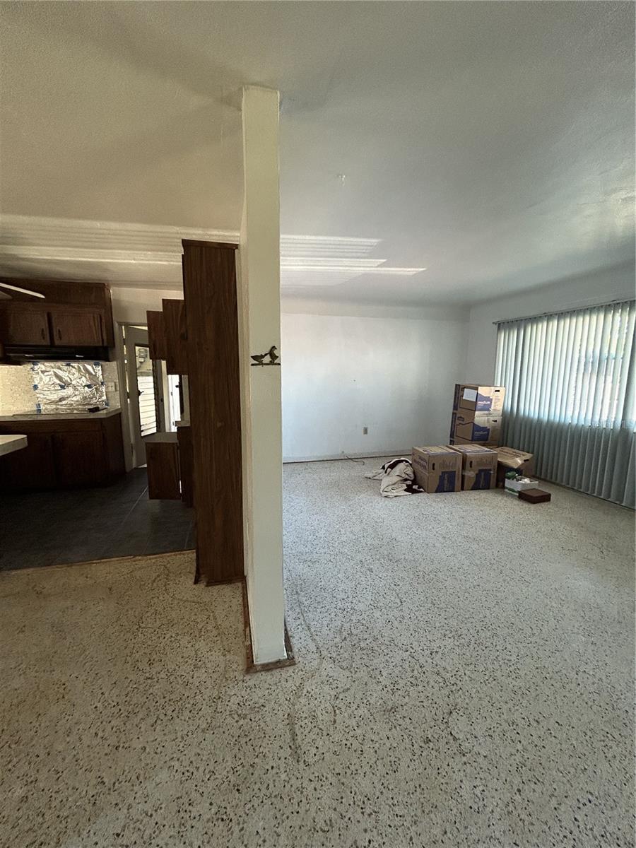 Image 17 of 35 For 6116 52nd Avenue N