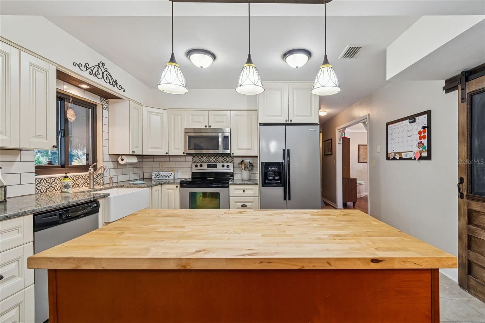 Image 15 of 41 For 13550 11th Street