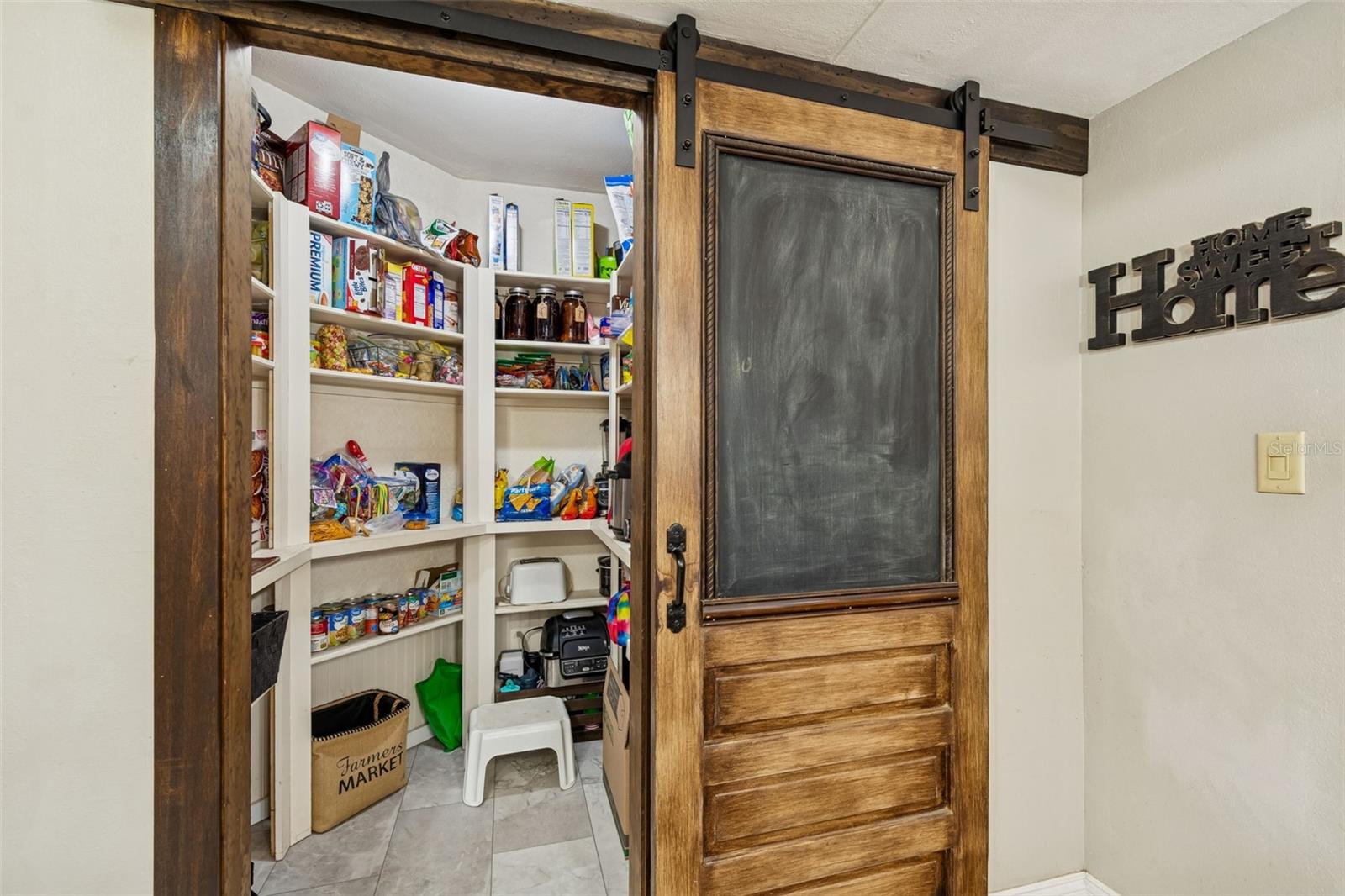 Image 18 of 41 For 13550 11th Street