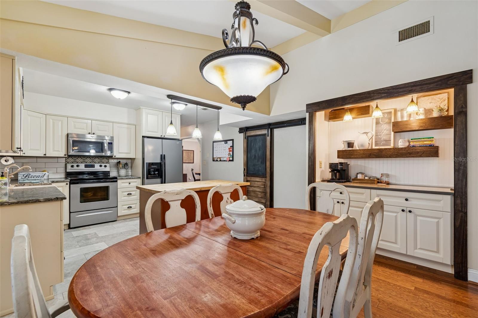 Image 20 of 41 For 13550 11th Street