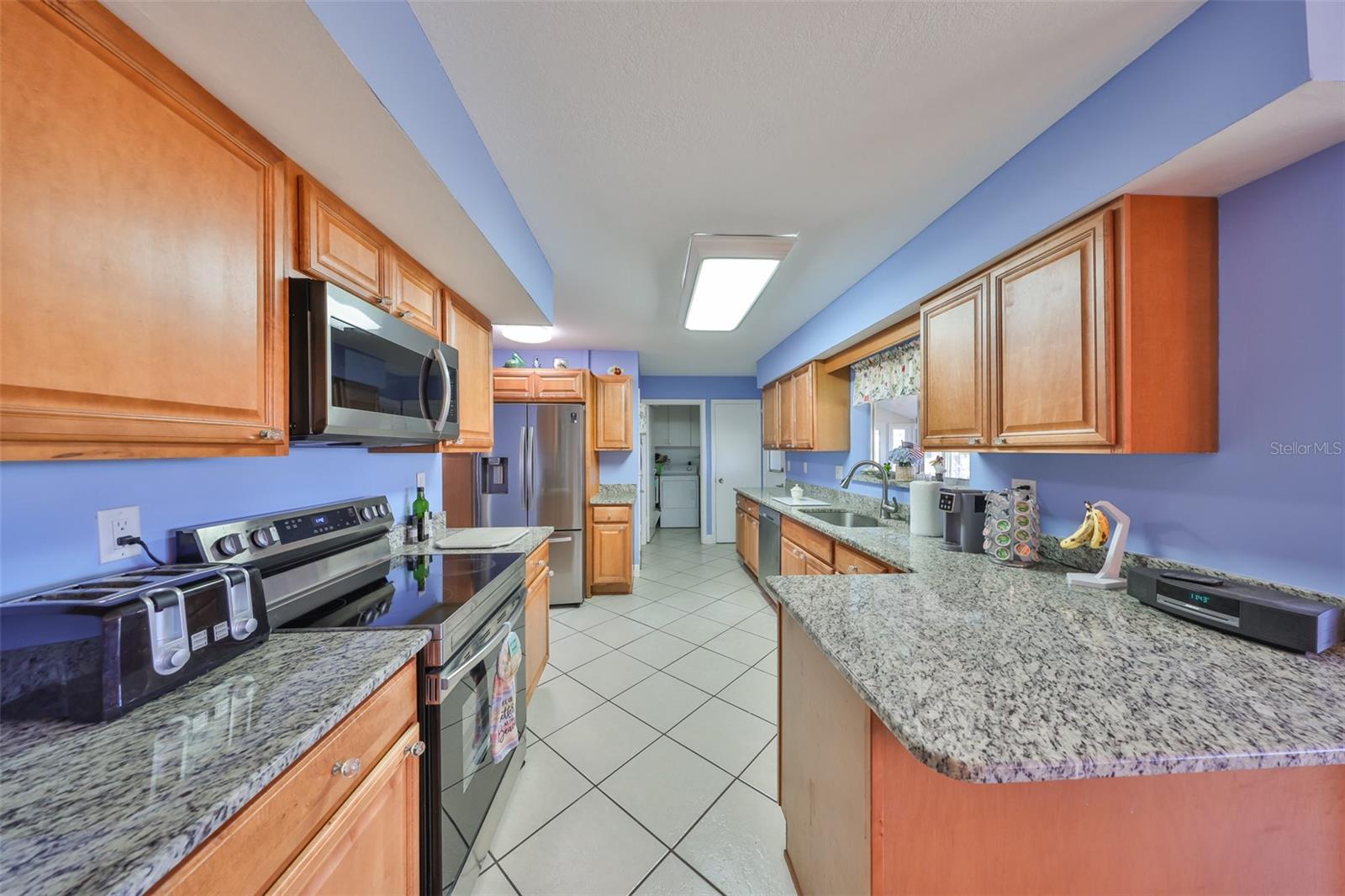 Image 13 of 52 For 607 Fox Hills Drive