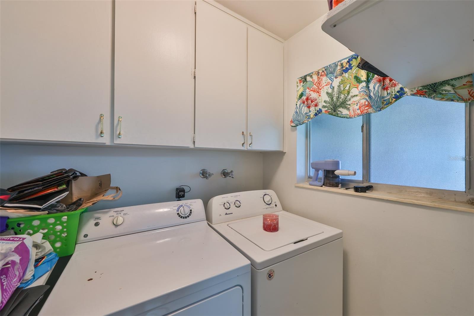 Image 30 of 52 For 607 Fox Hills Drive