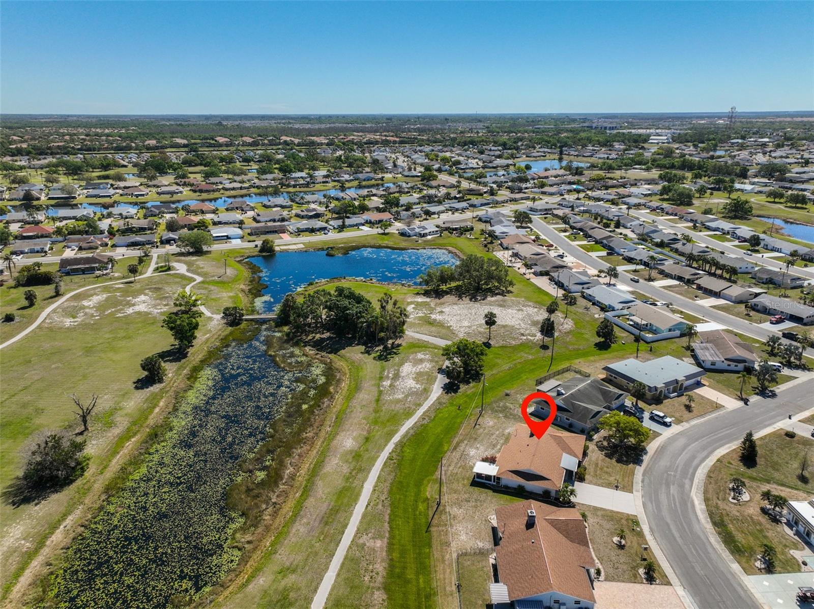 Image 6 of 52 For 607 Fox Hills Drive