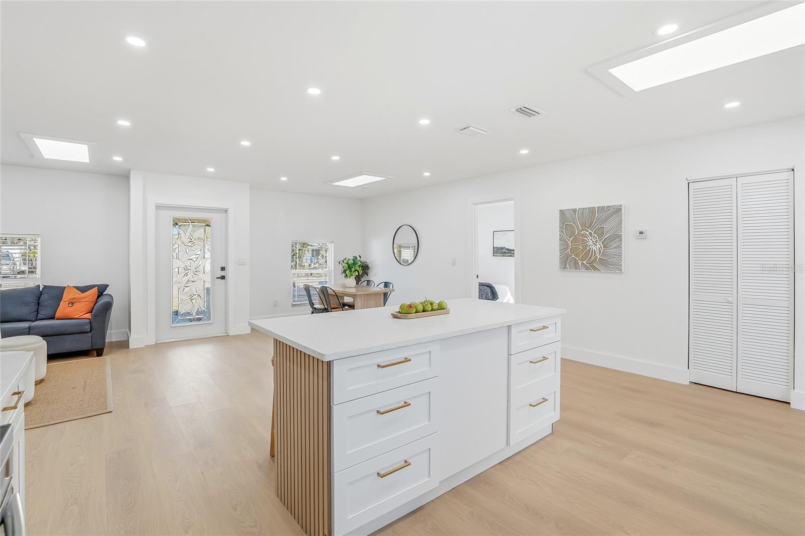 Image 12 of 45 For 6529 West Shore Circle