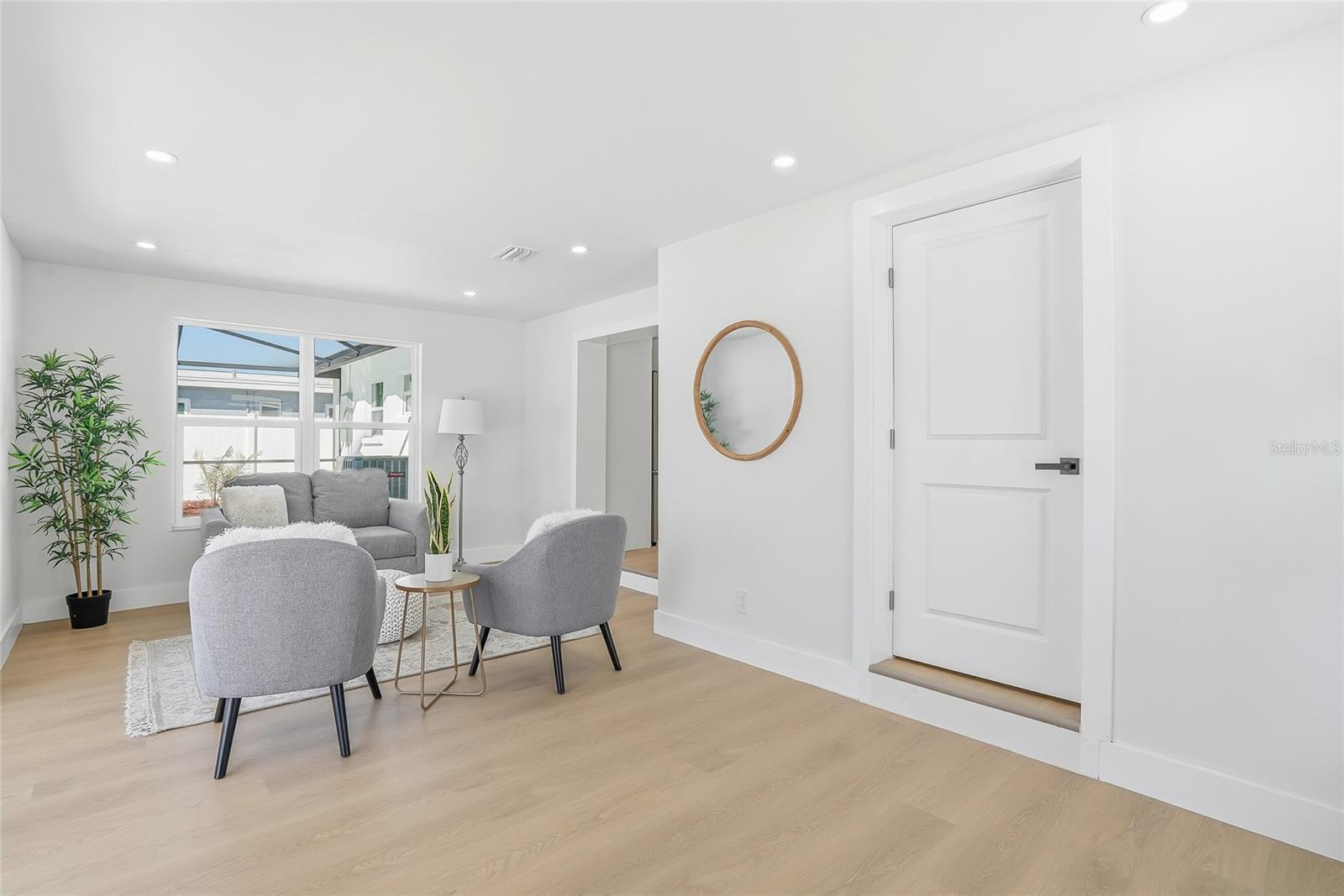 Image 17 of 45 For 6529 West Shore Circle