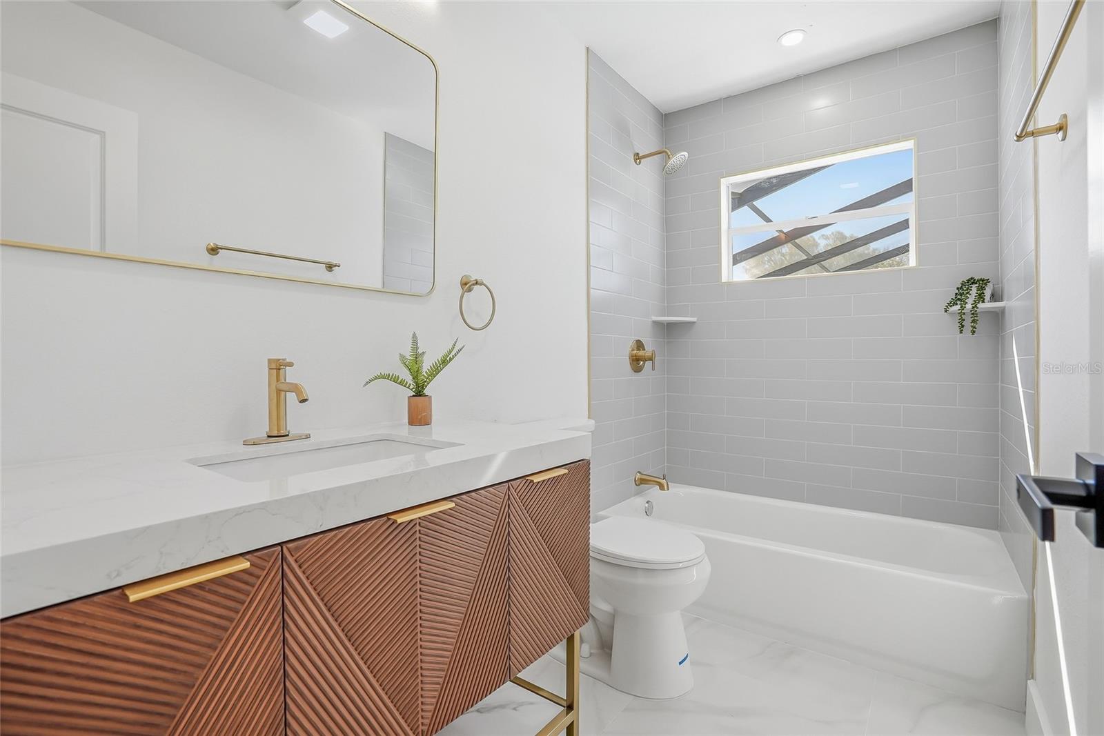 Image 27 of 45 For 6529 West Shore Circle