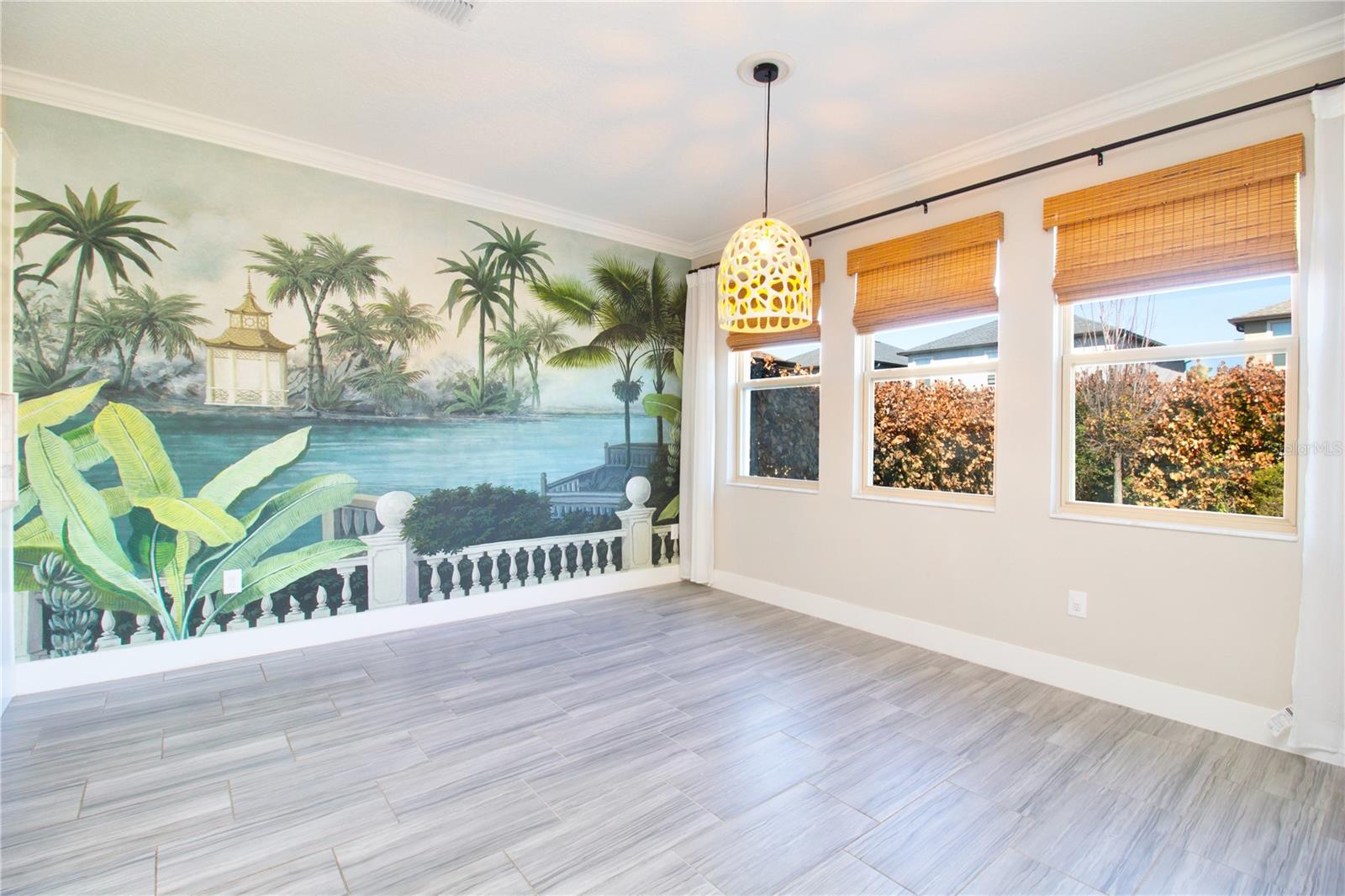 Listing photo id 10 for 18023 Fenders Way