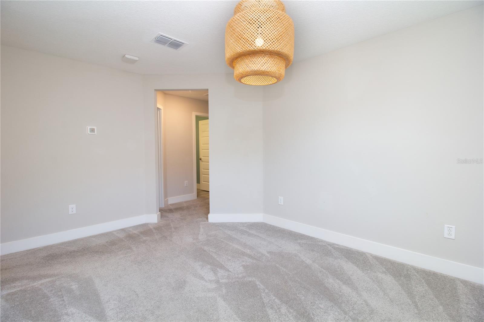 Listing photo id 16 for 18023 Fenders Way