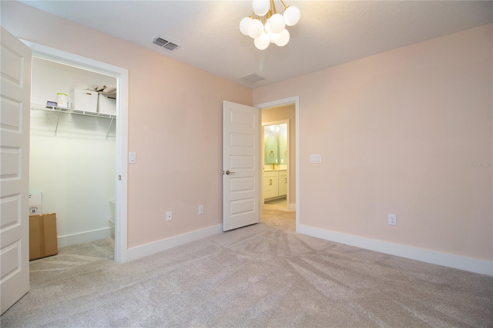 Listing photo id 30 for 18023 Fenders Way