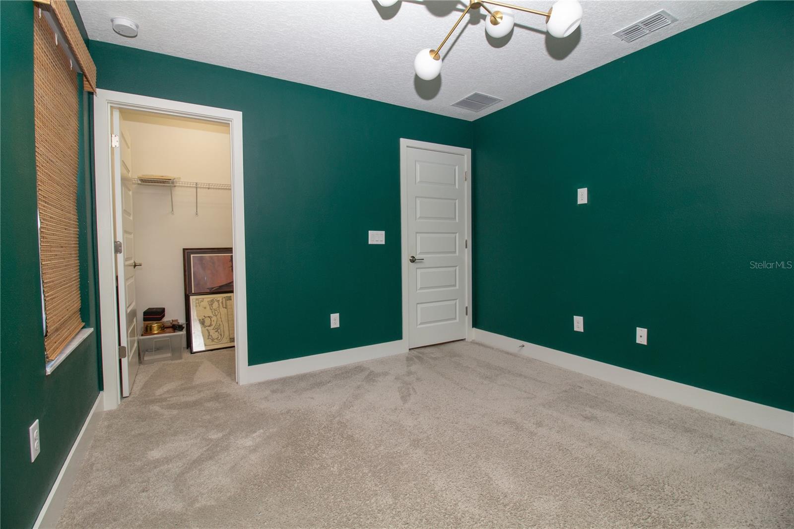 Listing photo id 35 for 18023 Fenders Way