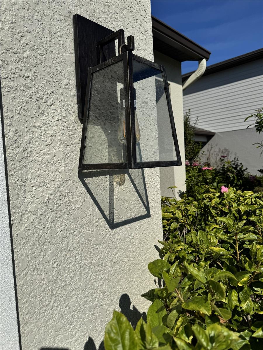 Listing photo id 41 for 18023 Fenders Way