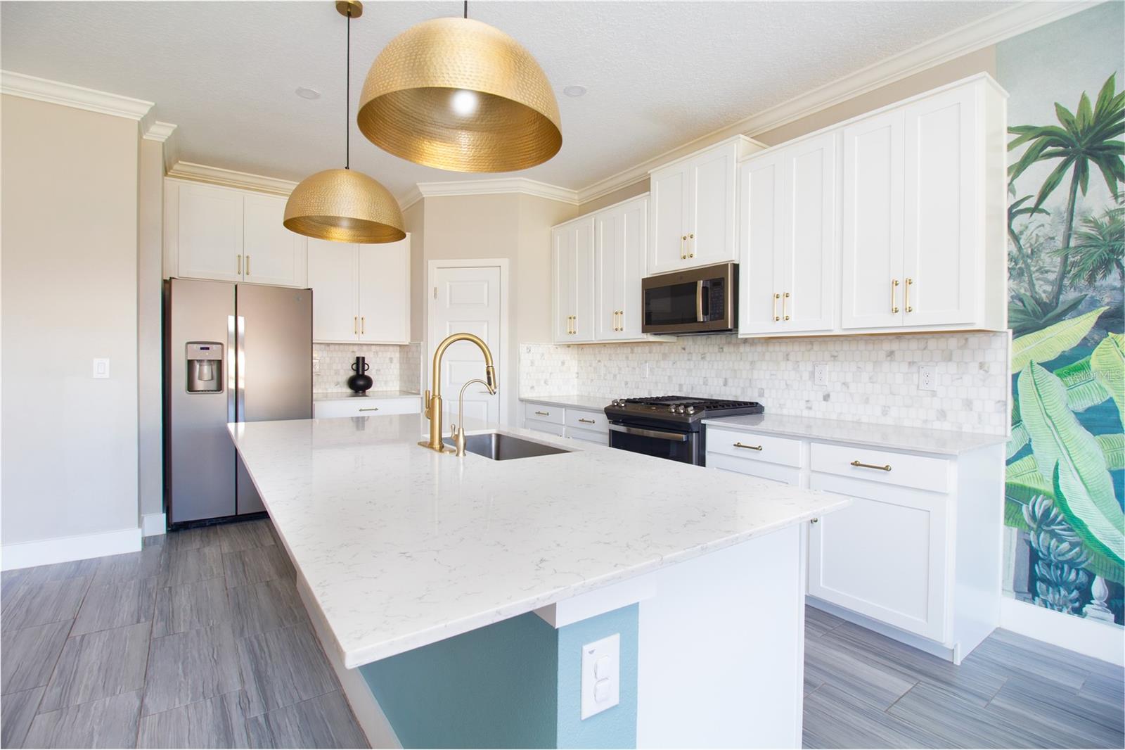 Listing photo id 6 for 18023 Fenders Way