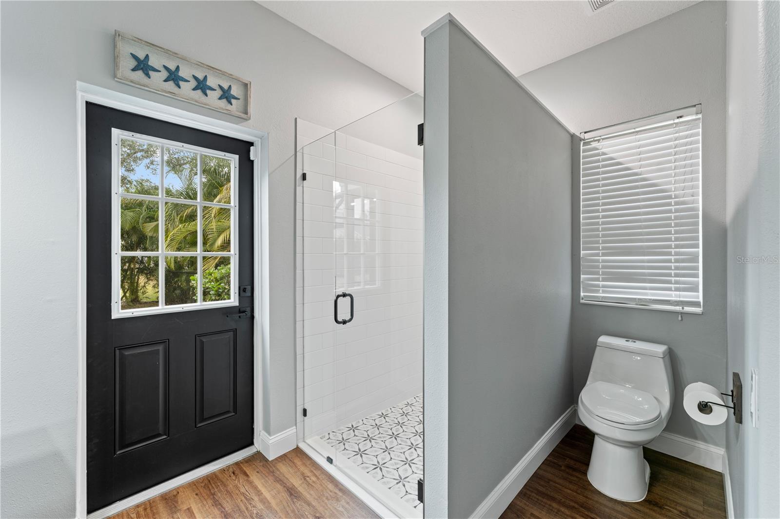 Image 37 of 100 For 5292 Kernwood Court