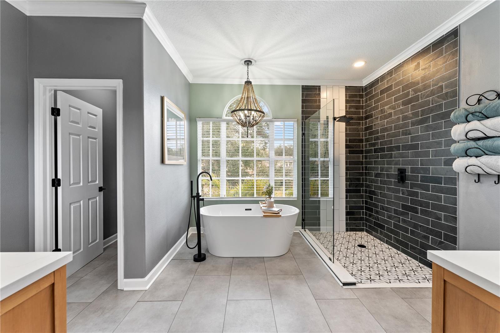 Image 47 of 100 For 5292 Kernwood Court