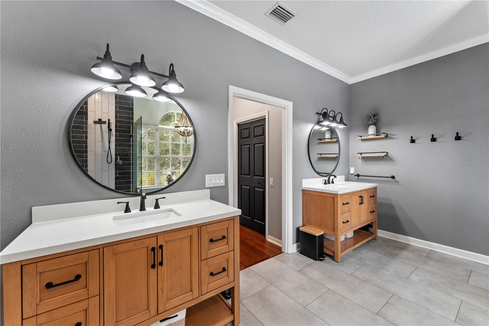 Image 52 of 100 For 5292 Kernwood Court