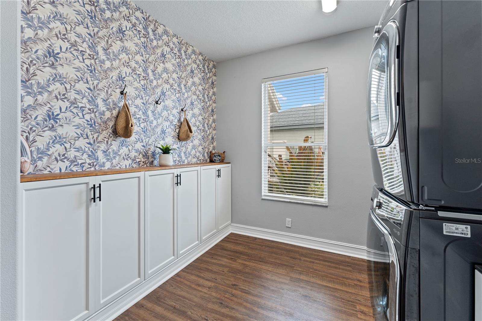 Image 72 of 100 For 5292 Kernwood Court